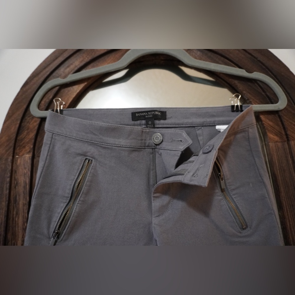 BANANA REPUBLIC Sloan Pant Gray Ankle and Pocket Zip